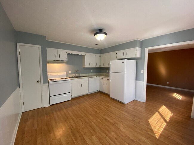 Building Photo - McCullars- 418