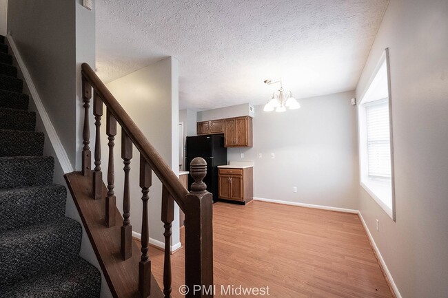 Photo - "Charming 2-Bed Haven with 1.5 Baths in Indianapolis – Cozy Living Awaits!" Apartment