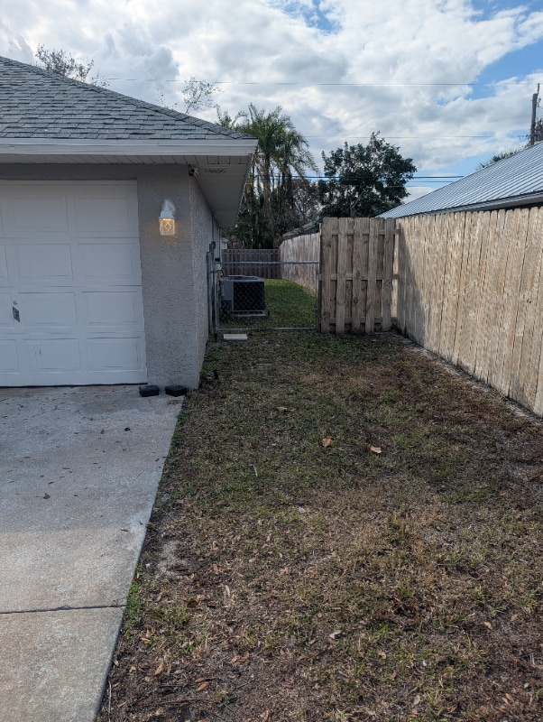 Building Photo - 2225 86th Ct