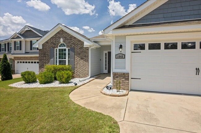Building Photo - 1048 Rosland Cir