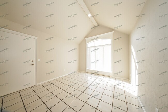 Foto del edificio - 818 Hunters Run