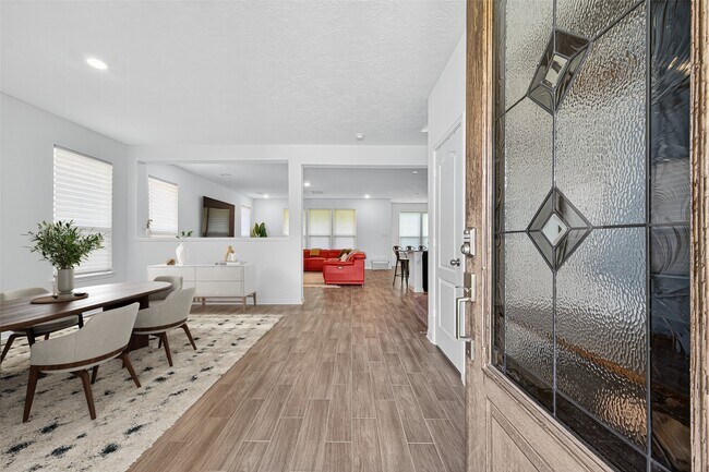 Building Photo - 15510 Birchdale Dr