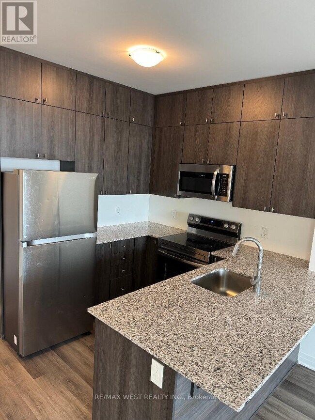 Photo du bâtiment - 470-470 Gordon Krantz Ave