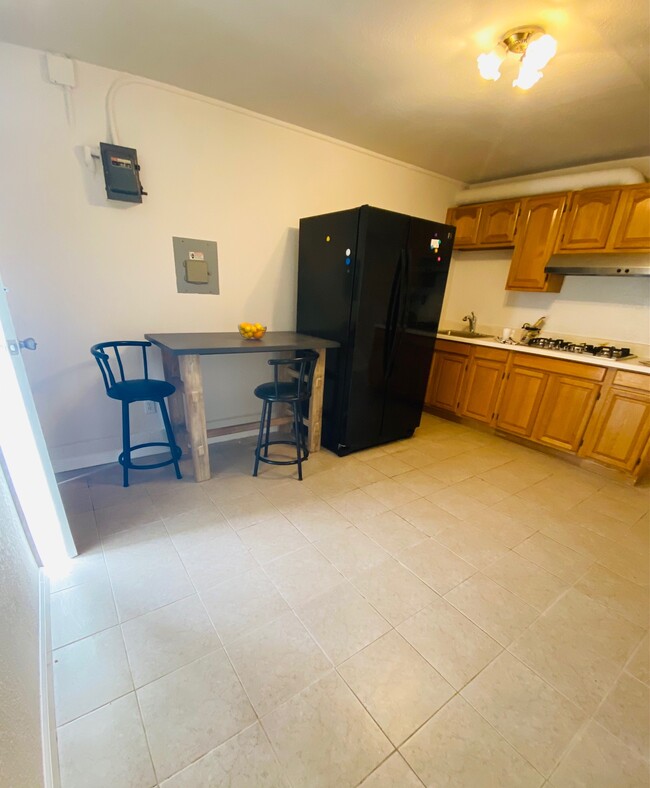 Kitchen / Living Room - 228 Gateway Dr
