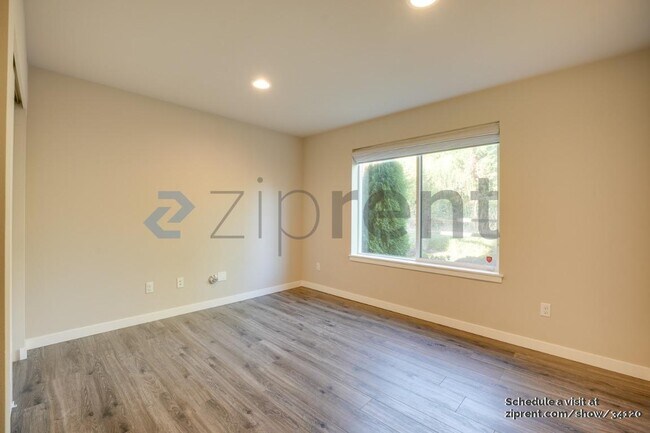 Foto del edificio - 12718 35th Ave SE