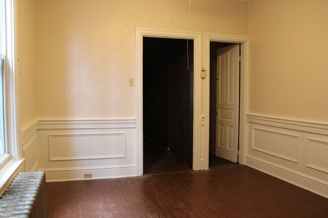 Building Photo - 43 N Hartman St