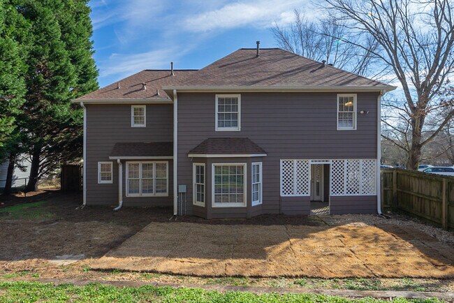 Building Photo - 566 Parliament St Marietta