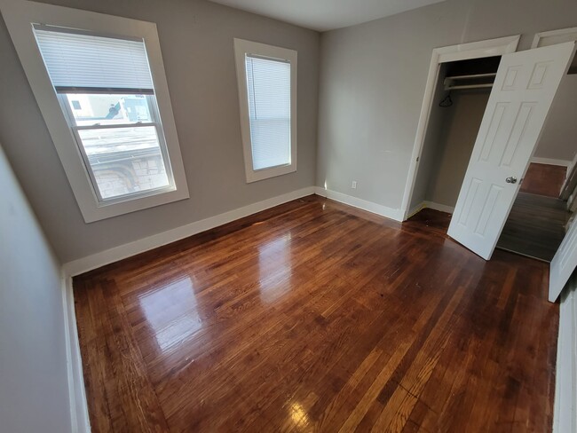 Building Photo - 357 Whalley Ave