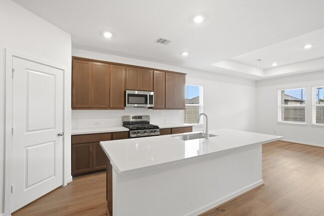 Building Photo - 9723 Avalon Vw Dr