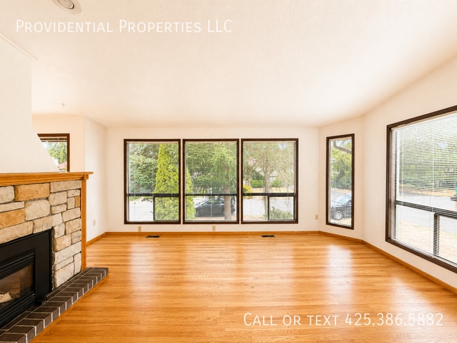 Foto del edificio - 13316 22nd Ave NE
