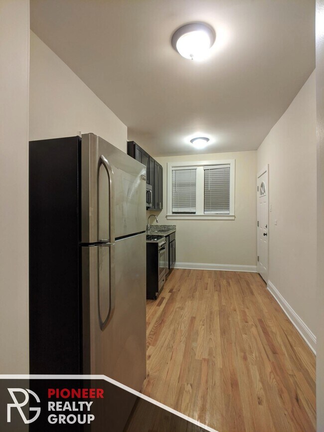 Foto del edificio - 4034 N Ashland Ave