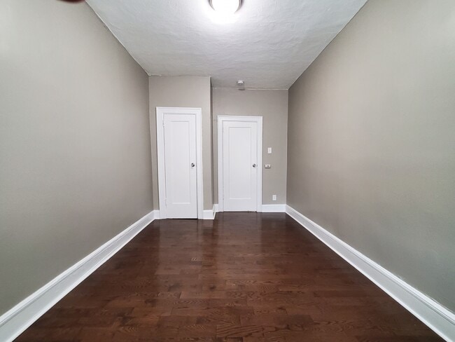 54 Linden Ave 402 - 57 Linden Ave