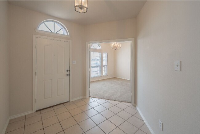 Foto del edificio - 12901 Hurricane Ln