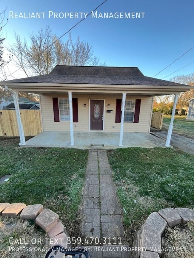 400 Broadway- - 400 Broadway- House