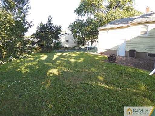 Building Photo - 311 Evans Ave