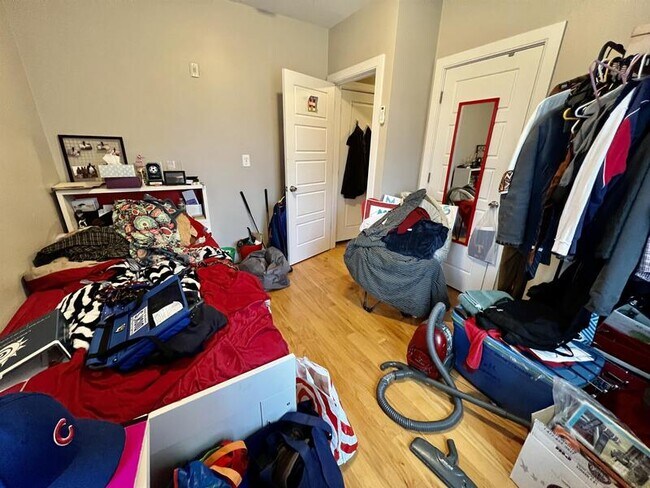 Foto del edificio - 832 Dorchester Ave