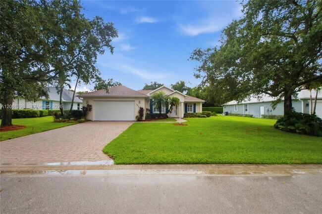 Foto del edificio - 4025 Chablis St SW