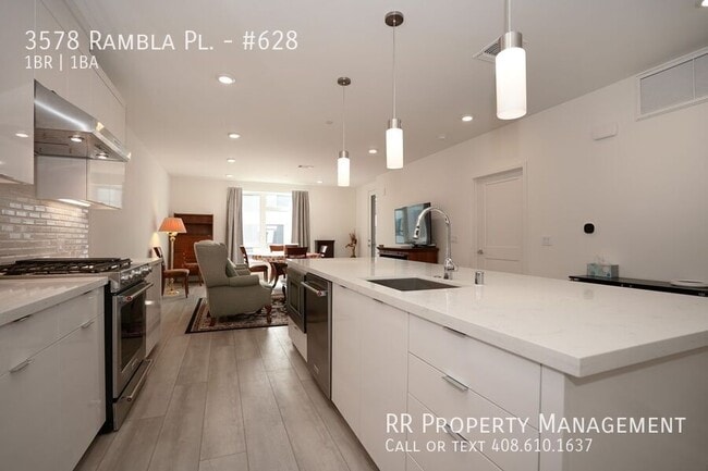 Foto del edificio - Luxury Condo in Excellent Central Location!
