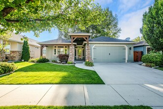 Building Photo - 6639 S Red Shine Way