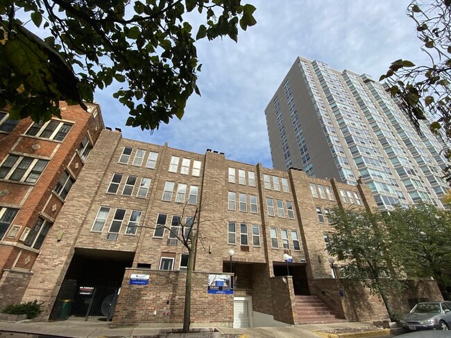 Building Photo - 752 W Gordon Ter