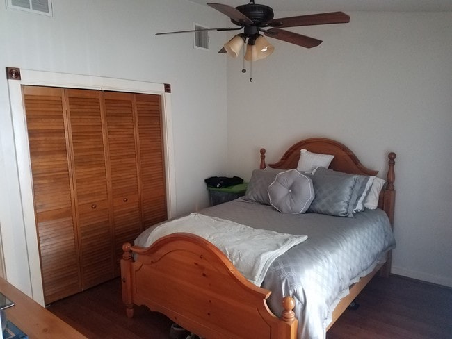 Bedroom - 461 Old Warren Rd