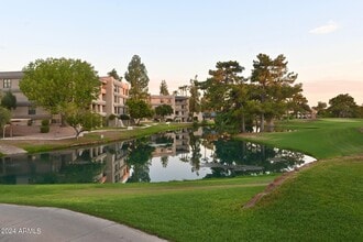 Building Photo - 5122 N 31st Way Building Photo - 5122 N 31st Way