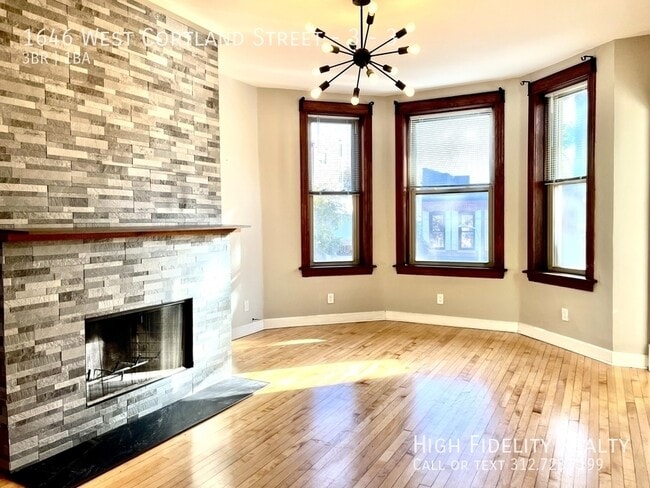 Photo - 1646 W Cortland St Apartment