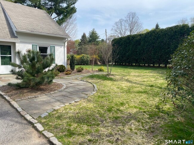 Foto del edificio - 1329 Stillwater Rd