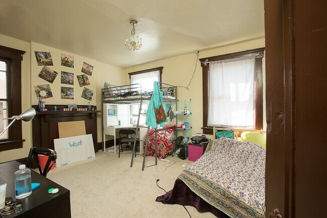 Foto del edificio - 2136-2138 Summit St