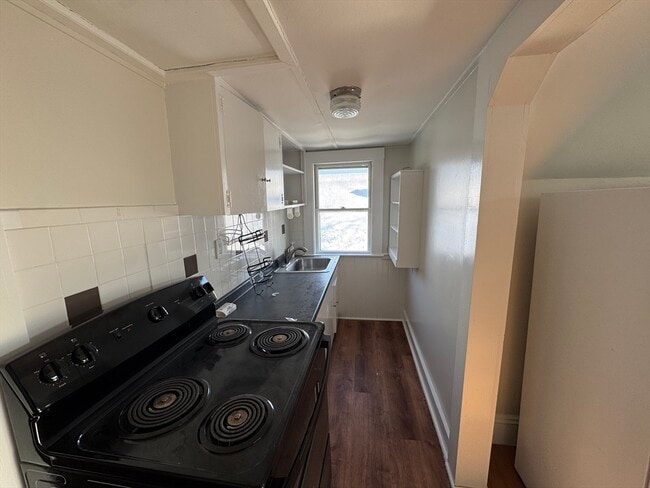 Foto del edificio - 21 Davis Rd