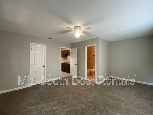 Foto del edificio - 2784 Lola Ave