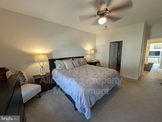 Foto del edificio - 41751 McMonagle Square