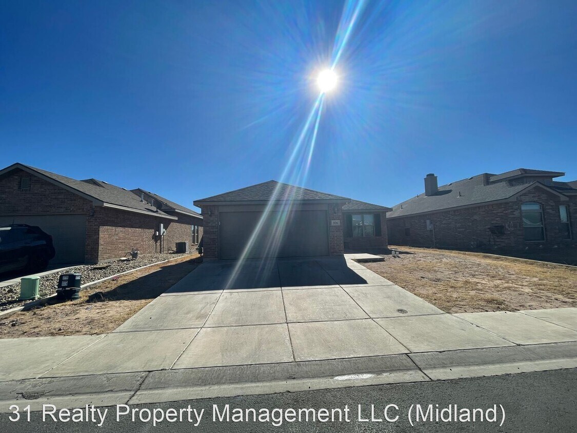 Primary Photo - 3 br, 2 bath House - 806 E 95th Street