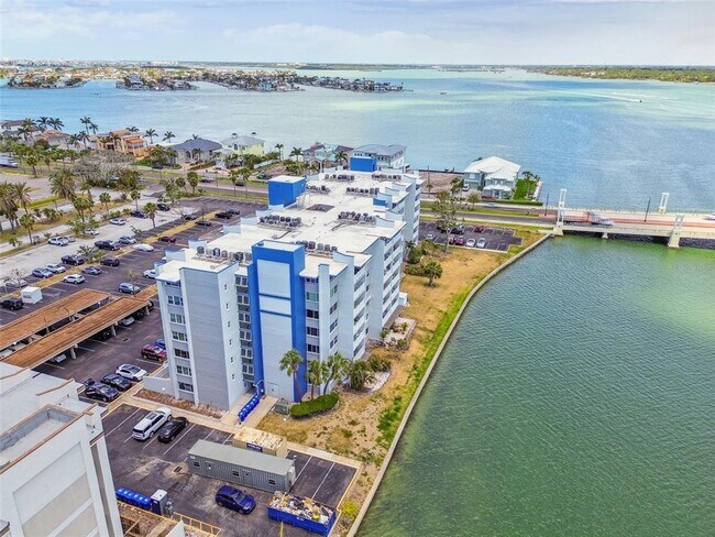 Building Photo - 500 Treasure Island Causeway