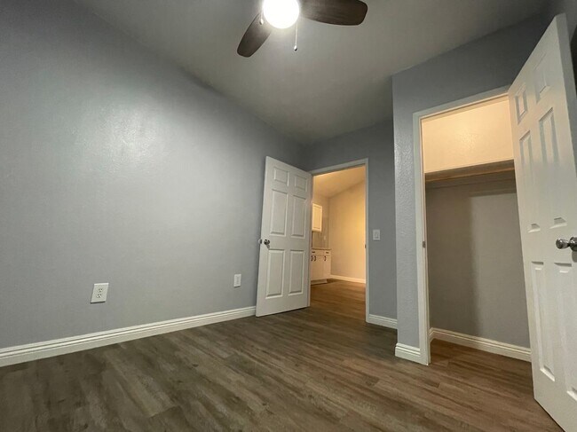 Foto del edificio - 9223 Ramona Ave