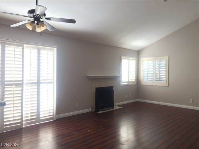 Foto del edificio - 229 Coconut Grove Ct