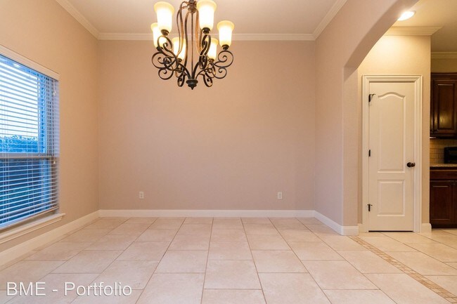 Foto del edificio - 4 br, 2 bath House - 6717 Blossom