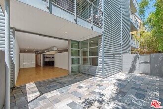 Building Photo - 4080 Glencoe Ave