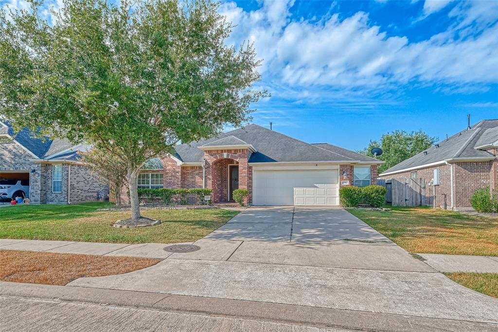 Primary Photo - 12914 Winter Springs Drive, Pearland, TX 7...