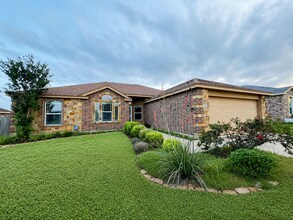 Building Photo - 3100 Rockwall Dr
