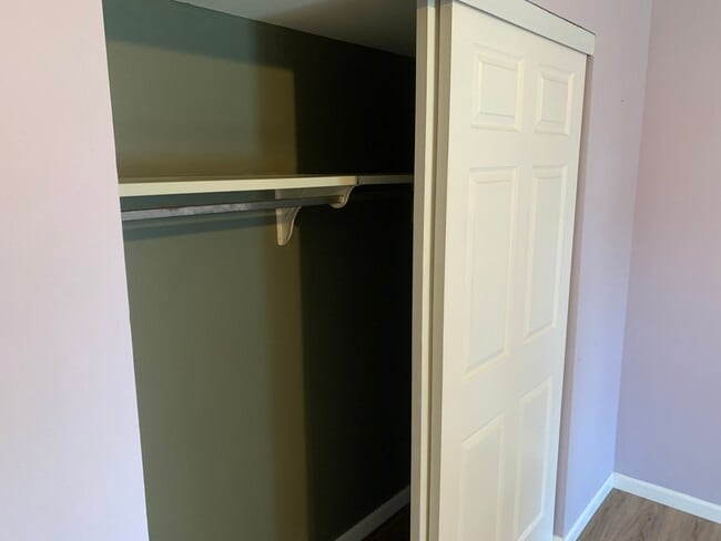 Building Photo - 822 Highland Hill Ct