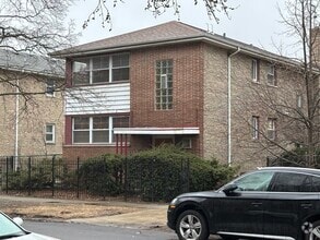 Building Photo - 7130 N PAULINA St