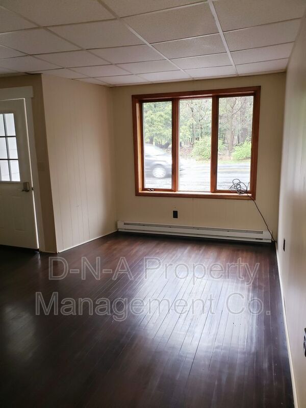 Foto del edificio - 1200 Cherry Lane Rd