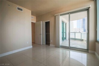 Building Photo - 322 Karen Ave