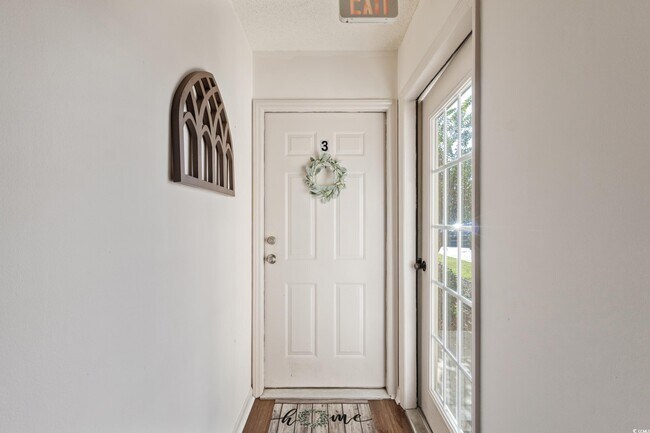 Foto del edificio - 4242 Pinehurst Cir