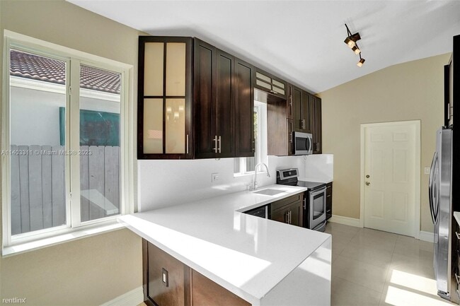 Building Photo - 4 br, 2 bath House - 8843 NW 167th St