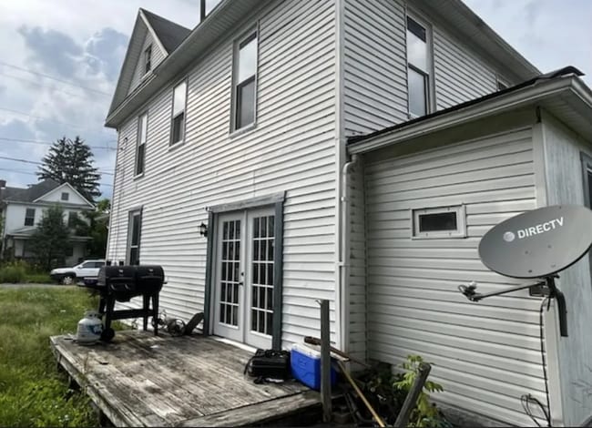 Building Photo - 58 Pleasant Ave