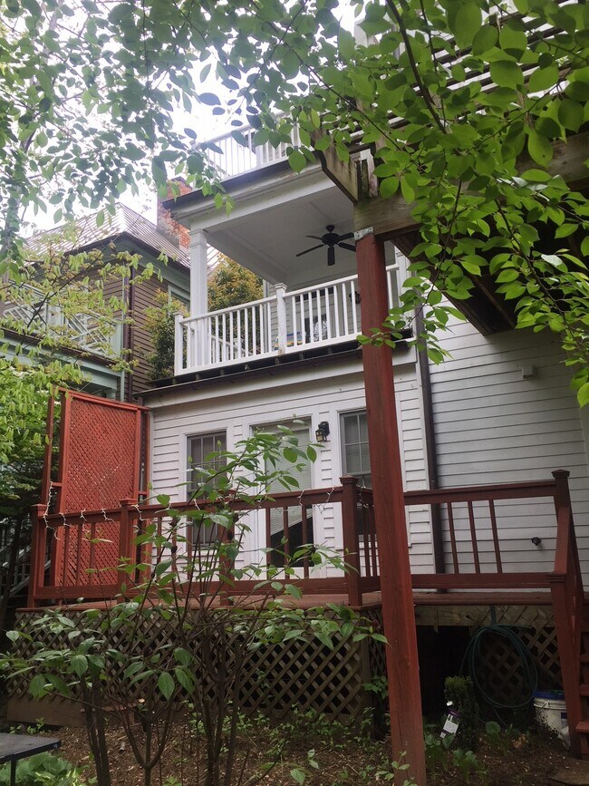 Building Photo - 415 2nd St NE