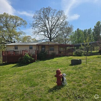 Building Photo - 5750 White Dr