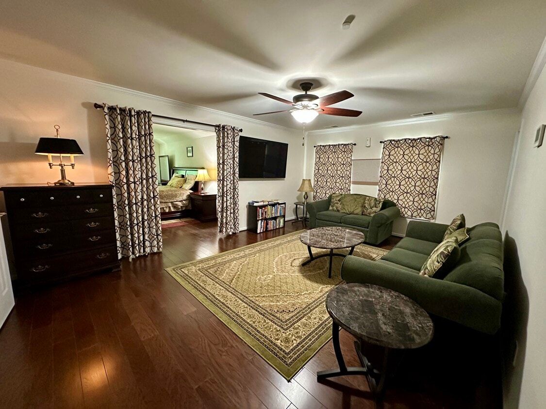 Primary Photo - 1412 Preserve Ln